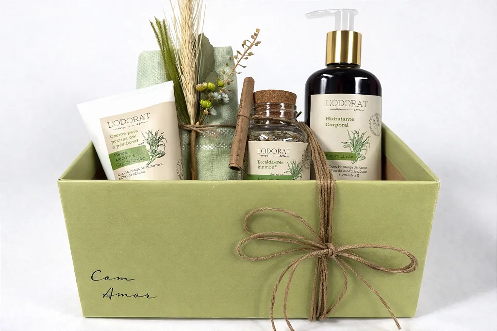 Kit Presente Spa Caseiro com Vela Aromática e Necessaire